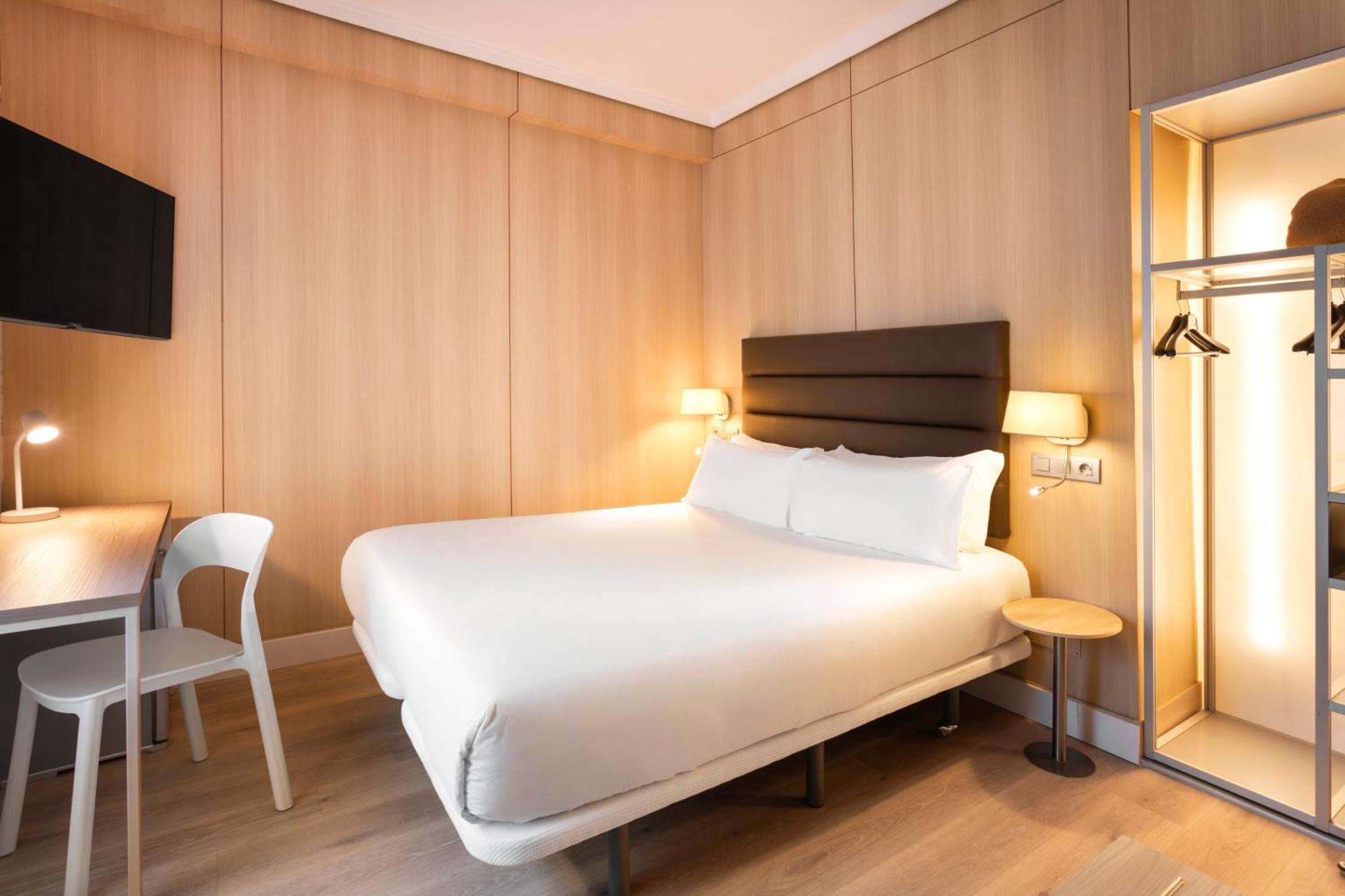 B&B Hotel Vitoria General Alava Екстериор снимка