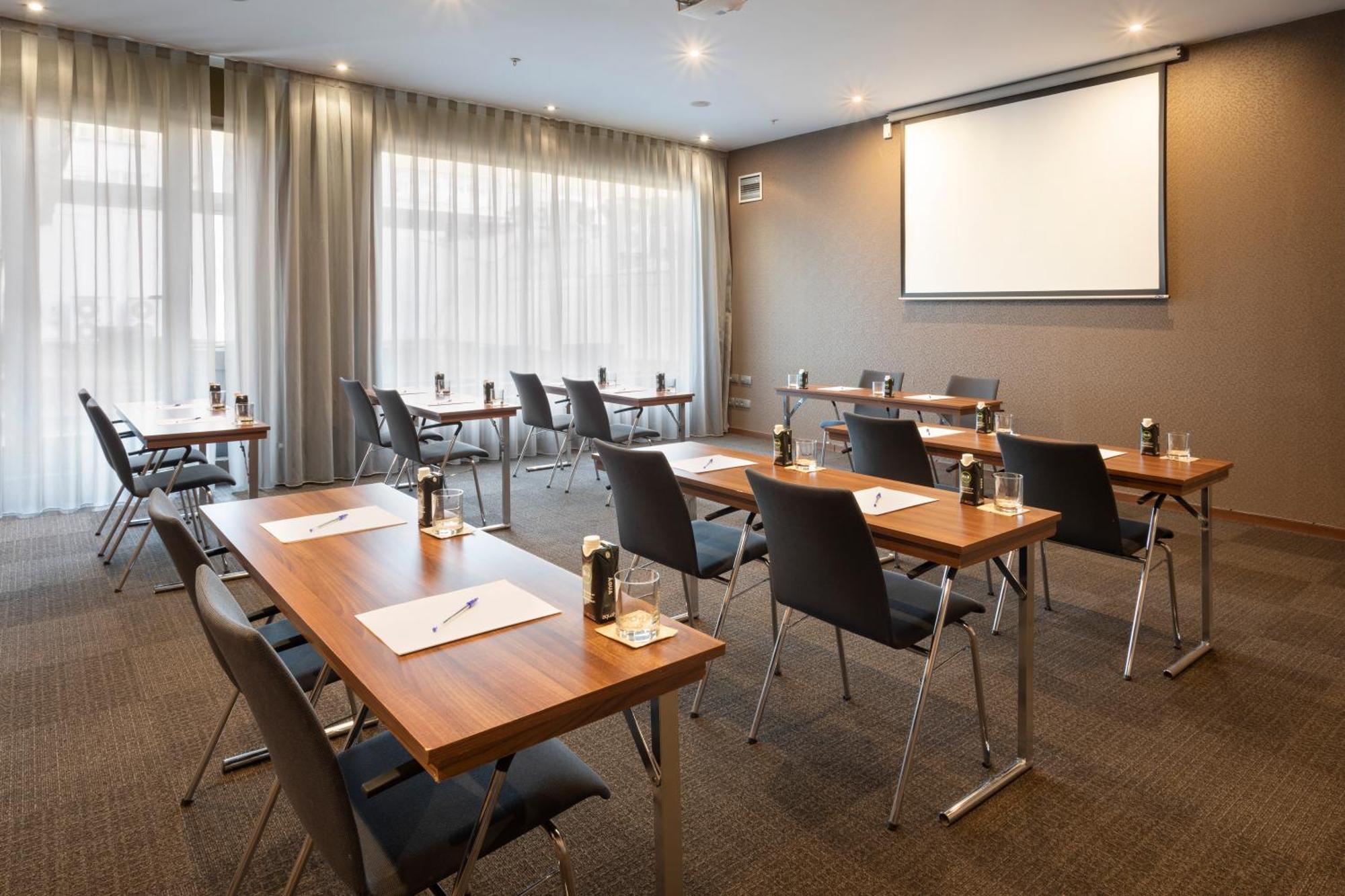 B&B Hotel Vitoria General Alava Екстериор снимка